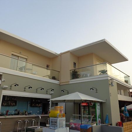 Litinakis Studios Sea View & Litinakis Studios Garden View 700 Meters Away Agia Marina  Екстер'єр фото
