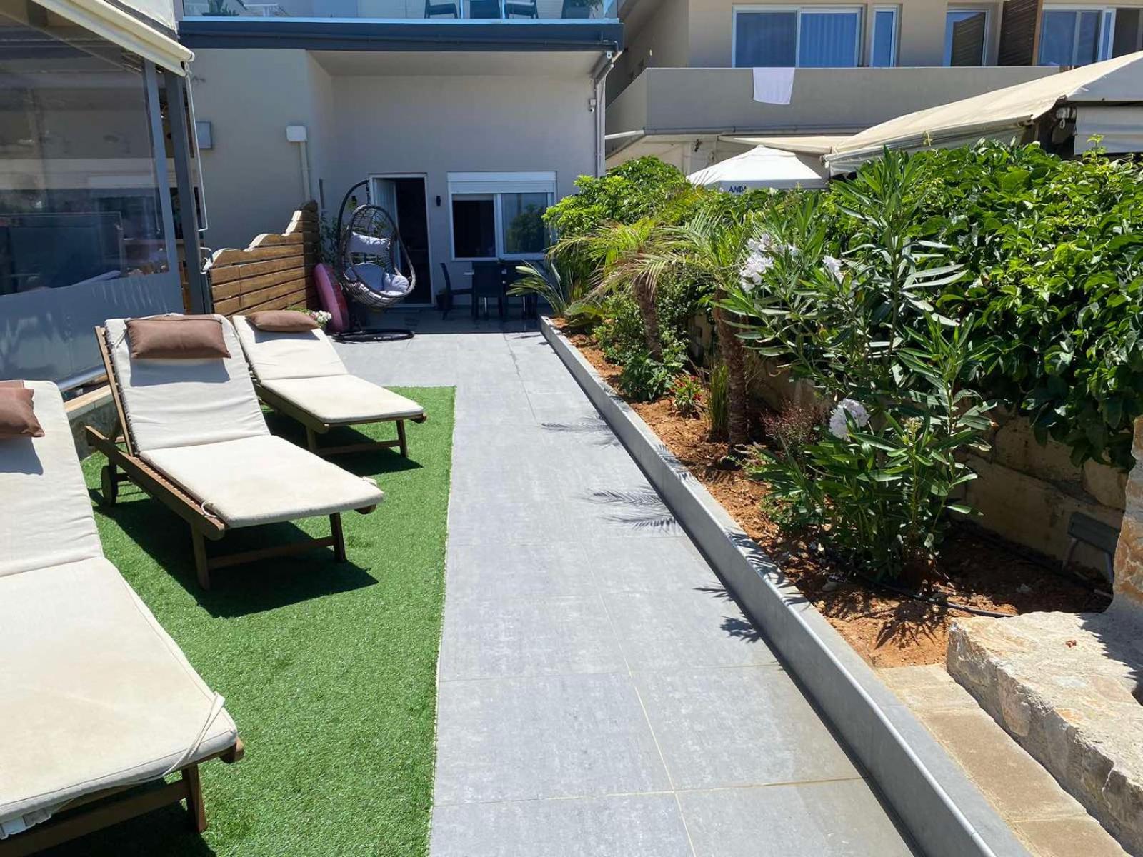 Litinakis Studios Sea View & Litinakis Studios Garden View 700 Meters Away Agia Marina  Екстер'єр фото