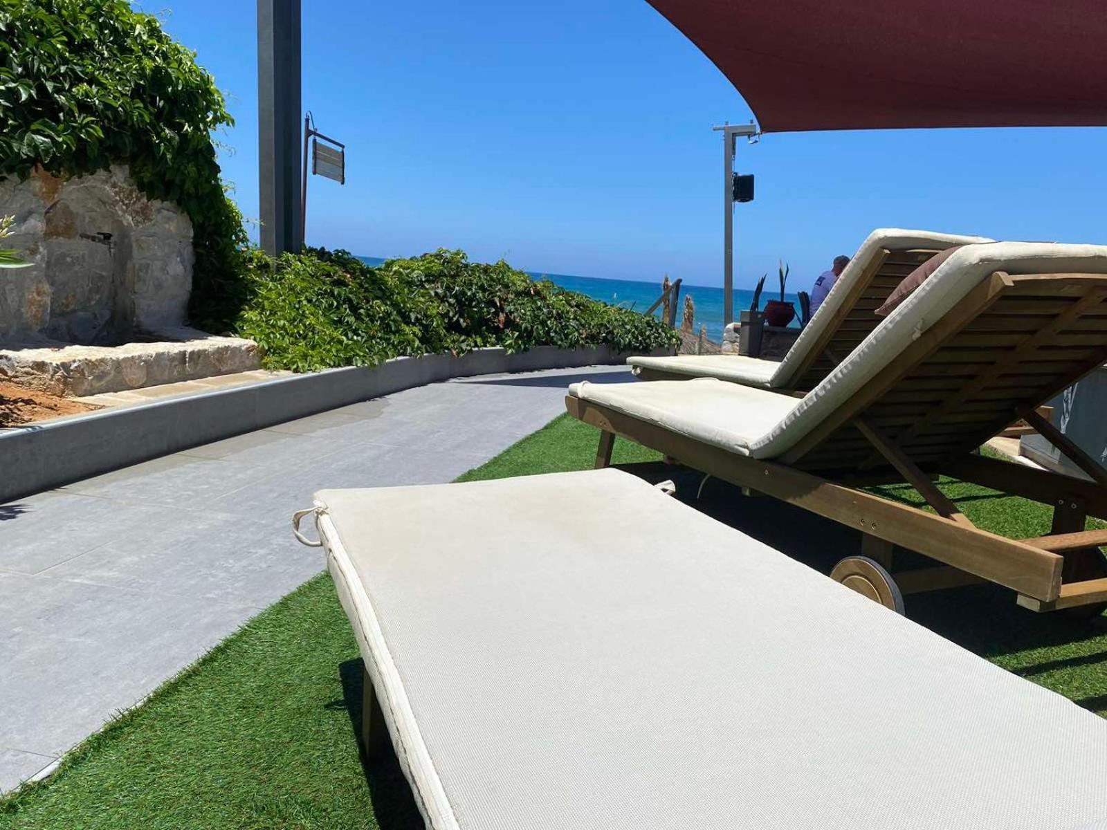 Litinakis Studios Sea View & Litinakis Studios Garden View 700 Meters Away Agia Marina  Екстер'єр фото